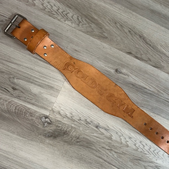 Vintage Gold’s Gym Leather Weightlifting Belt / Adult Size Small - Picture 3 of 3